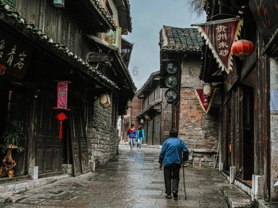 心情不好，因为男友不给我买车厘子而生气了，他跟我说希望我事不过三什么意思？